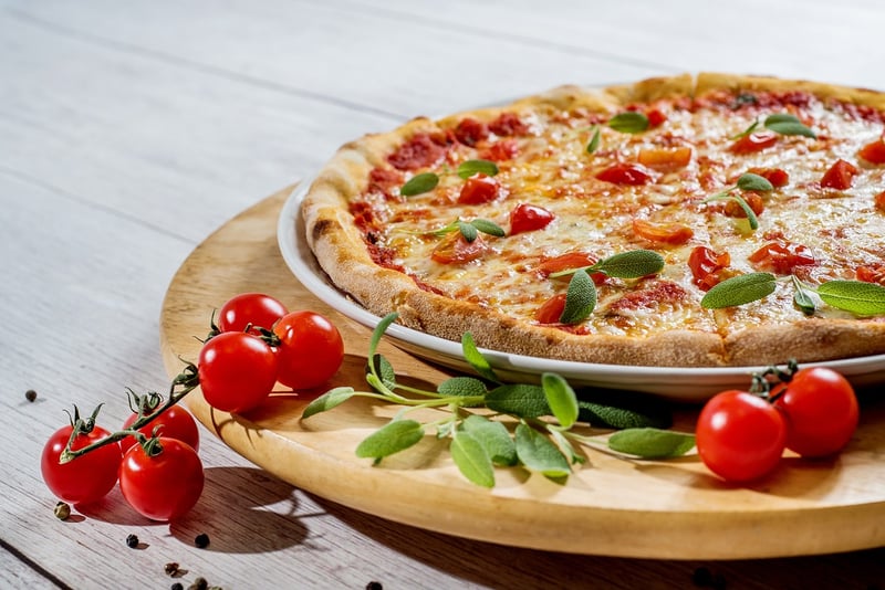 Curry-infused Pizza
